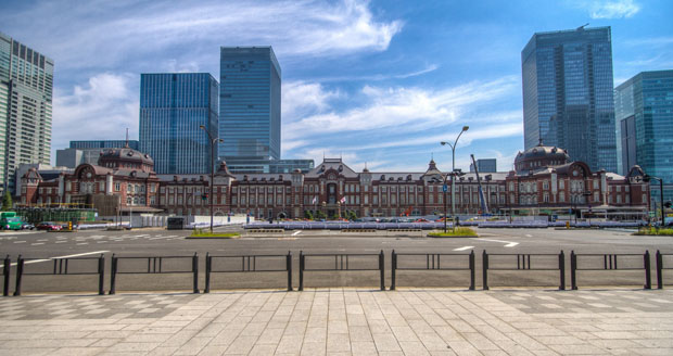 Stazione di Tokyo e grattacieli di Marunouchi.