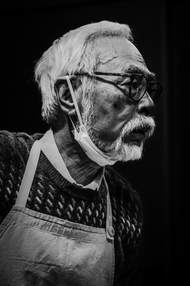 Ritratto fotografico di Hayao Miyazaki.