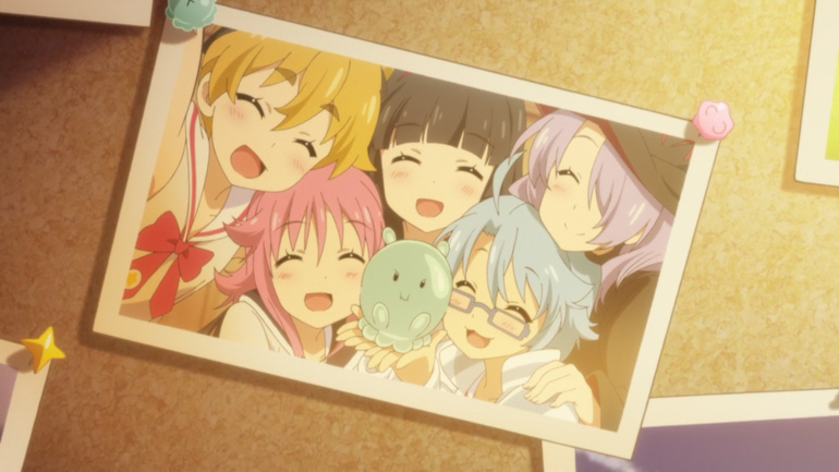 Fotogramma da "Wish Upon the Pleiades" di Shōji Saeki.